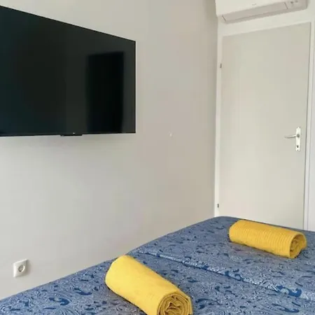Rooftop With Free Parking & Ac Appartamento Grossing (Liezen)